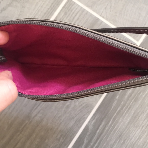 coach wristlet - Picture 3 of 3